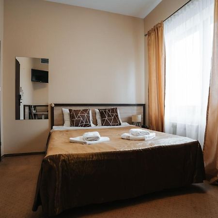 Hotel U Ojdanow Węgrów Esterno foto